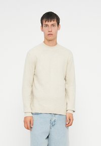 Пуловер Пуловер