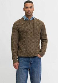 Пуловер Пуловер