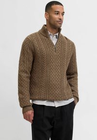 Пуловер Пуловер