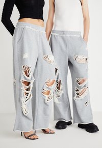 Спортивные штаны Спортивные штаны