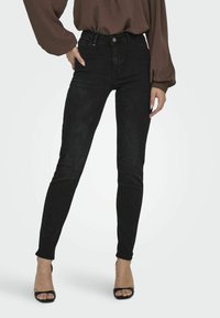 Узкие джинсы Узкие джинсы