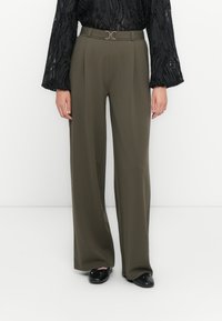 Прямые брюки Прямые брюки