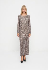 Платье Платье