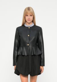 Кожаная куртка Кожаная куртка