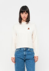 Пуловер Пуловер