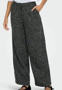 Широкие брюки Широкие брюки