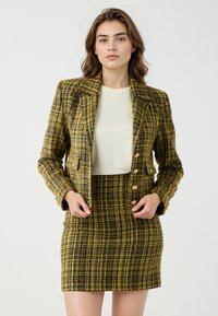 Блейзер Блейзер