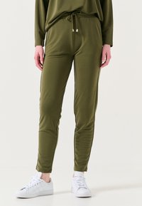 Спортивные штаны Спортивные штаны