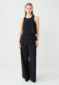 Комбинезон Комбинезон