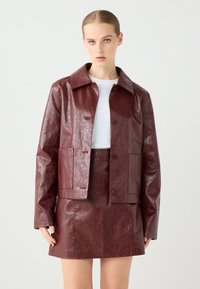 Кожаная куртка Кожаная куртка