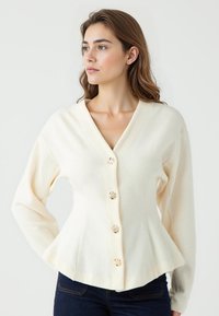 Вязаная кофта Вязаная кофта