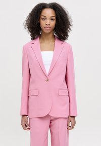 Блейзер Блейзер