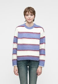 Пуловер в полоску Пуловер в полоску