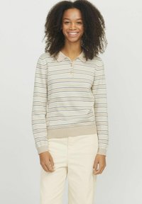 Пуловер с воротником поло Пуловер с воротником поло