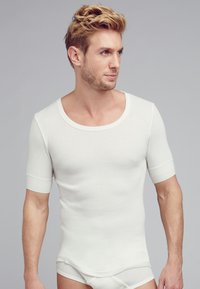 Футболка Футболка