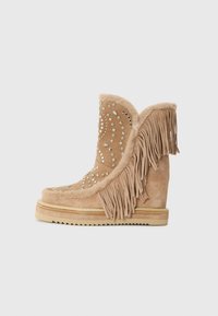 Ботинки Ботинки