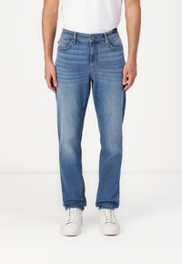 Узкие джинсы Узкие джинсы