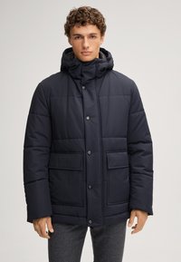 Зимняя куртка Зимняя куртка