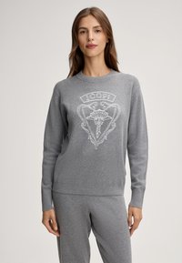 Пуловер Пуловер