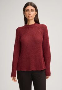 Пуловер Пуловер