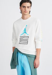 Лонгслив Лонгслив