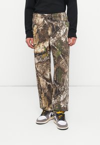 Спортивные штаны Спортивные штаны