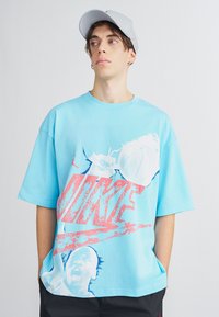 Футболка Футболка