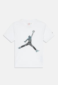 Футболка Футболка