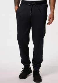 Спортивные штаны Спортивные штаны