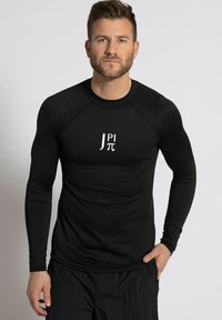 Лонгслив Лонгслив