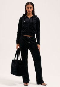 Толстовка Толстовка