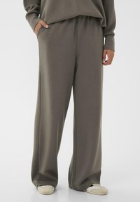 Спортивные штаны Спортивные штаны