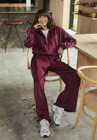 Спортивные штаны Спортивные штаны