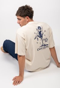 Футболка Футболка