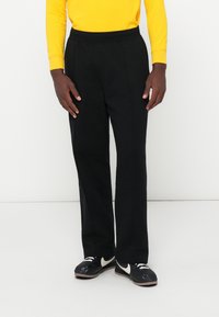 Спортивные штаны Спортивные штаны