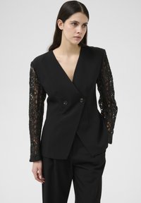 Блейзер Блейзер