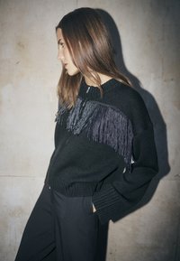 Пуловер Пуловер