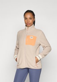 Флисовая куртка Флисовая куртка