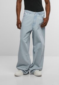 Прямые джинсы Прямые джинсы