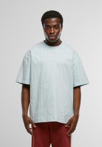 Футболка Футболка