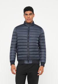 Зимняя куртка Зимняя куртка