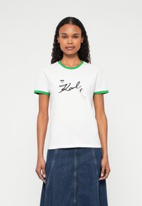 Футболка Футболка