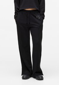 Спортивные штаны Спортивные штаны