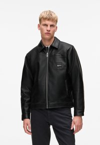 Кожаная куртка Кожаная куртка