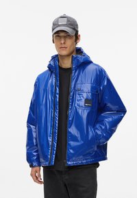 Зимняя куртка Зимняя куртка