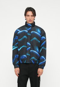 Зимняя куртка Зимняя куртка