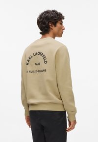 Толстовка Толстовка