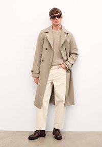 Ботинки на шнуровке Ботинки на шнуровке