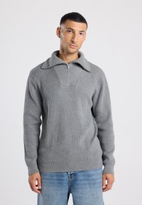 Пуловер Пуловер