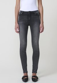 Джинсы Джинсы